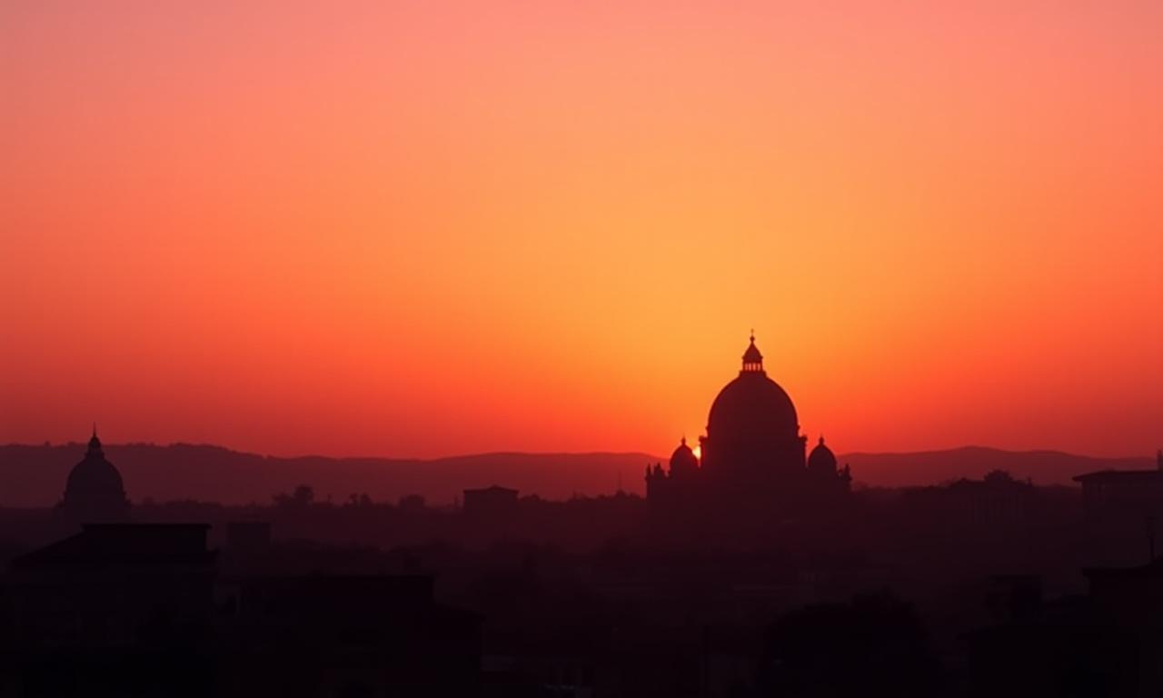 Alba dorata sui tetti di Roma